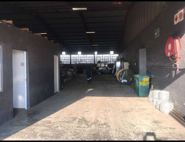 480M² WAREHOUSE TO LET IN GLEN ANIL